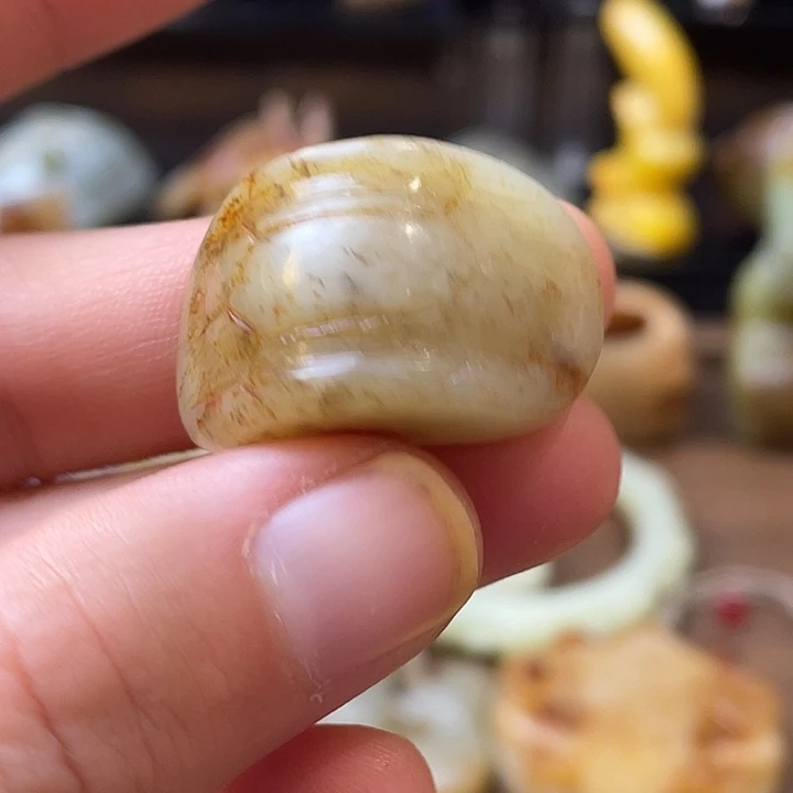 和田玉（糖玉）未镶嵌颈饰