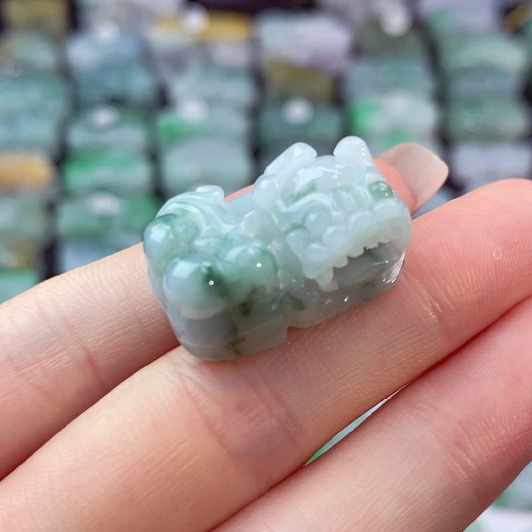 翡翠未镶嵌颈饰天然