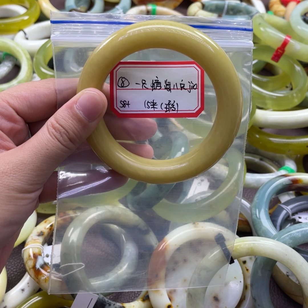 一***o蛇纹石玉未镶嵌手镯
