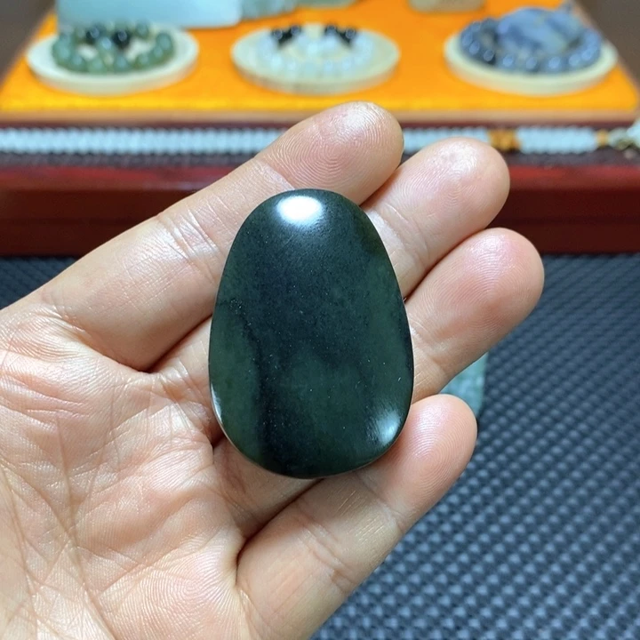 未镶嵌和田玉把件