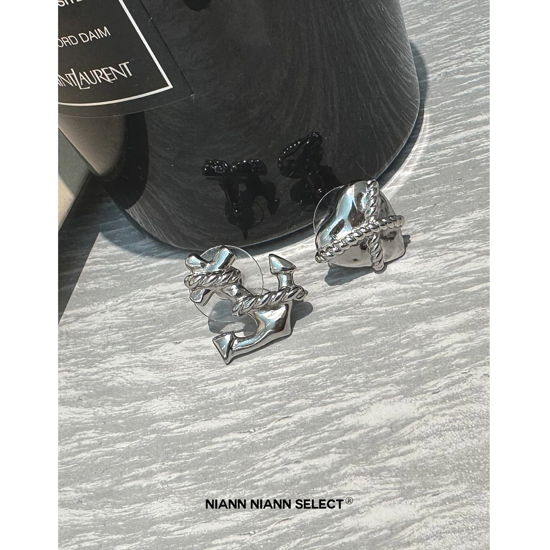合金耳饰 NiannNiann 新品精致配饰时尚复古船锚爱心耳钉15400