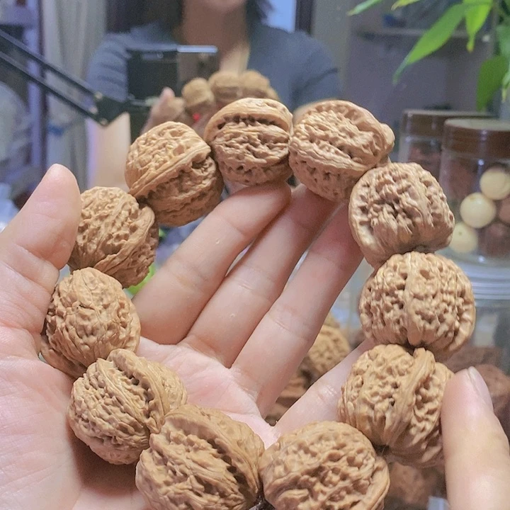 【闪购商品】文玩核桃把件31白狮子手持
