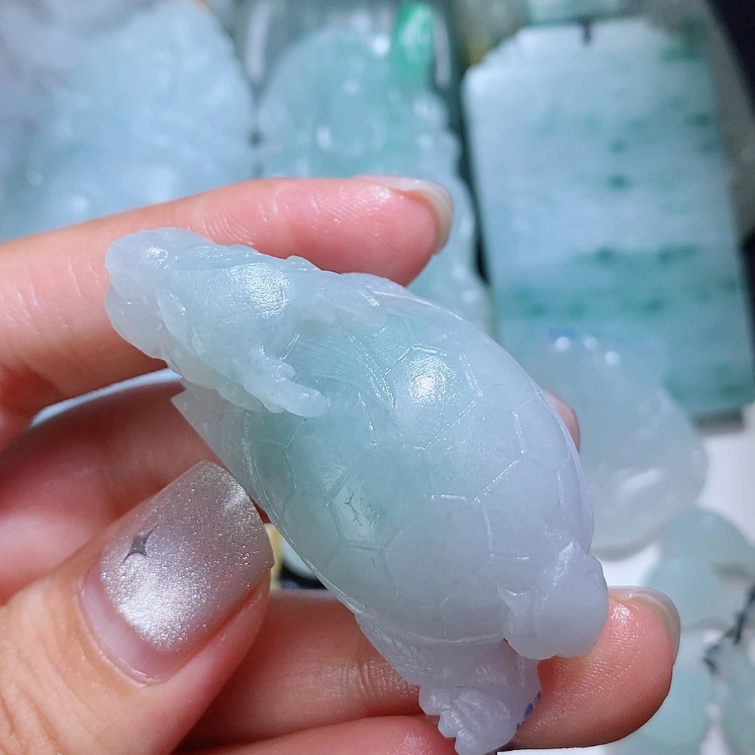 未镶嵌定制翡翠毛货付款后确认抛光