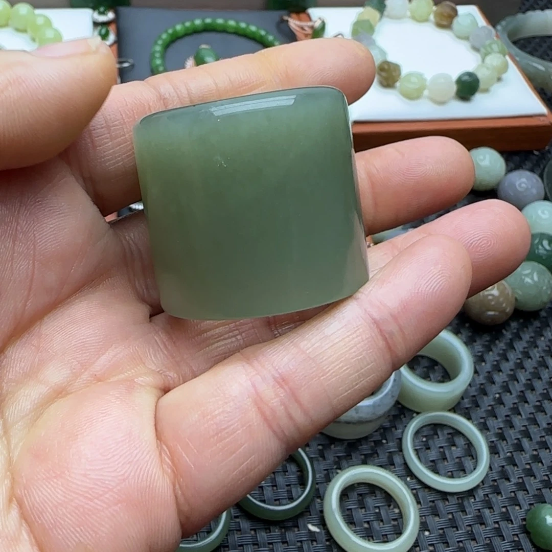 和田玉（糖玉）未镶嵌戒指