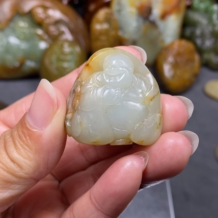 和田玉未镶嵌挂件