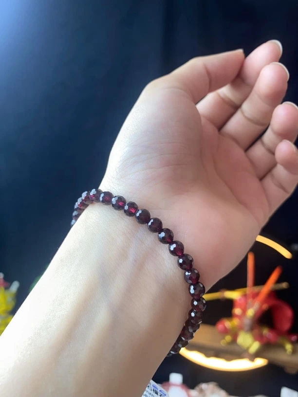 酒红色切面石榴石卡5单圈素圈气质款