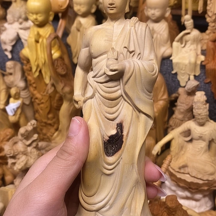 黄杨木黄杨木瑕疵地藏