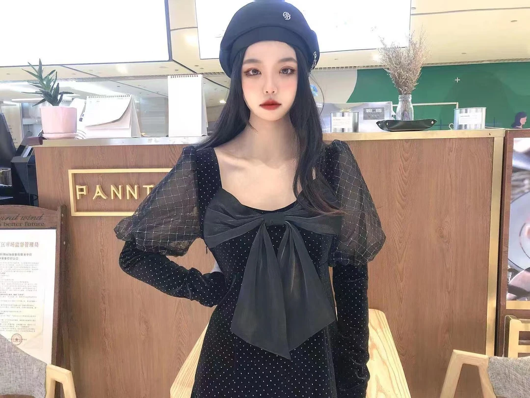 799【0347】节日感丝绒连衣裙（不含配饰）