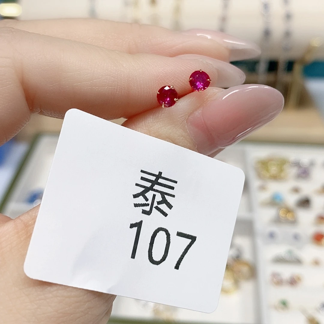 耳饰银S925镶嵌红宝石红刚玉泰107