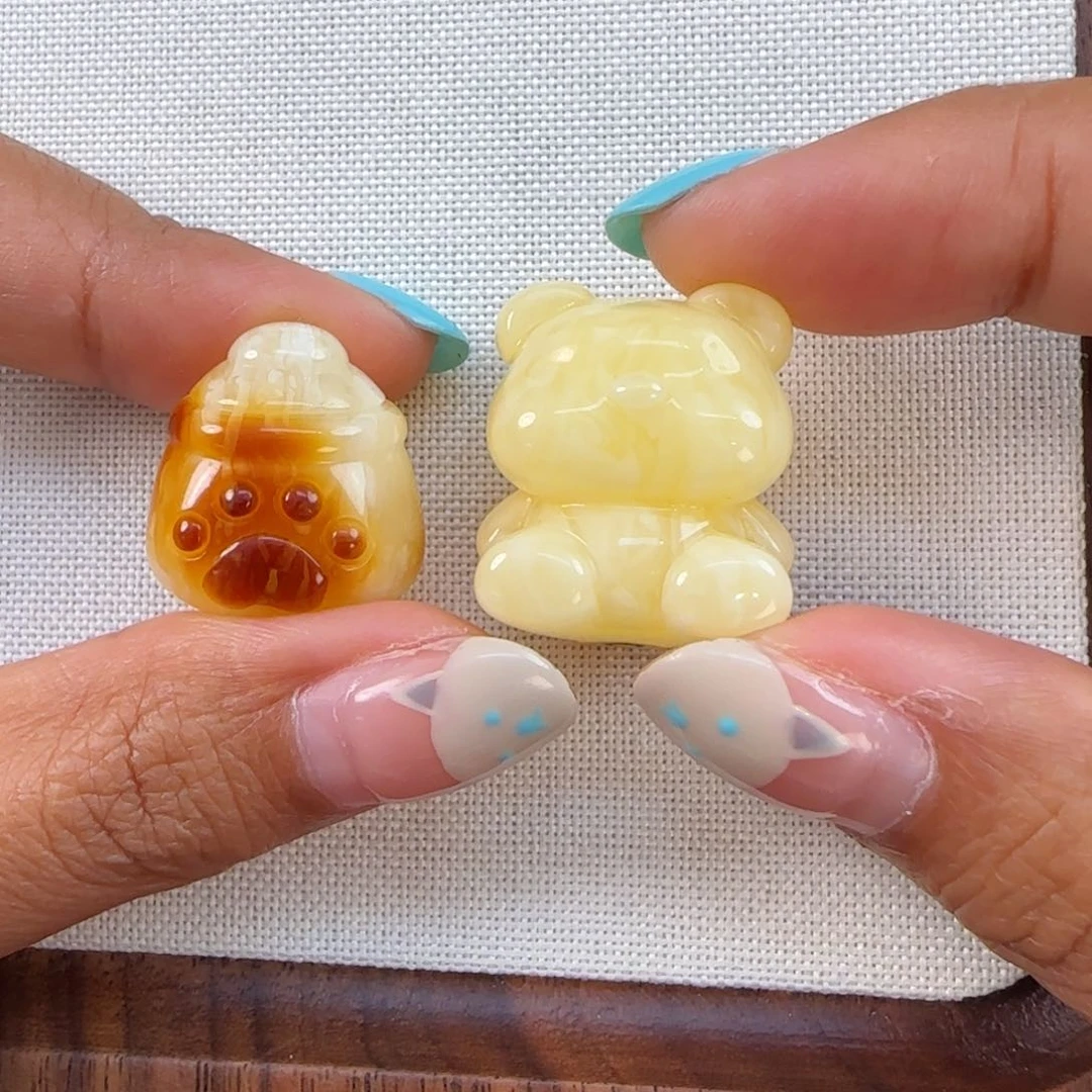 琥珀颈饰未镶嵌琥珀