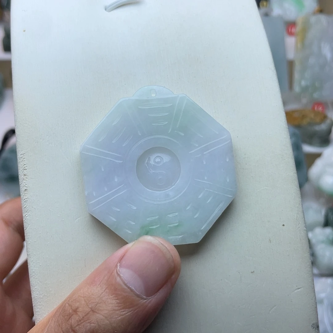 【闪购商品】翡翠未镶嵌颈饰【*】翡翠