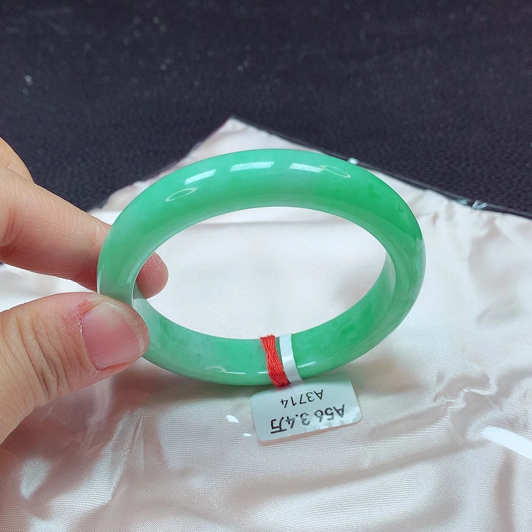 翡翠手镯未镶嵌手镯56