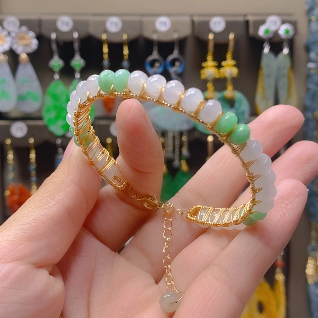 未镶嵌翡翠耳饰翡翠