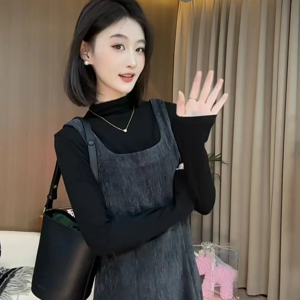高级感雪尼尔灰色连衣裙大码女装显瘦早秋新款打底搭配一整套