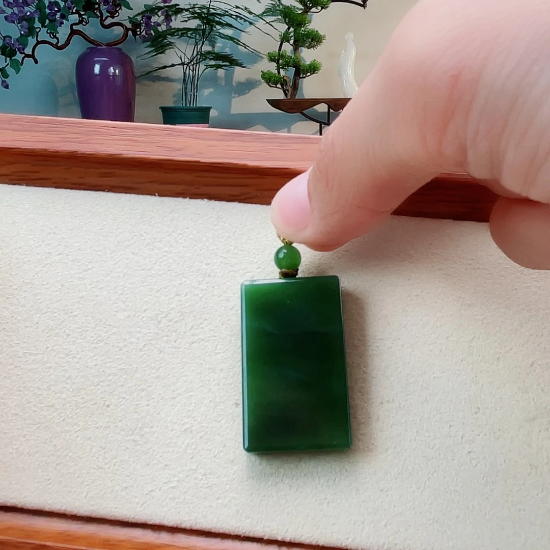 和田玉（碧玉）未镶嵌颈饰无事牌