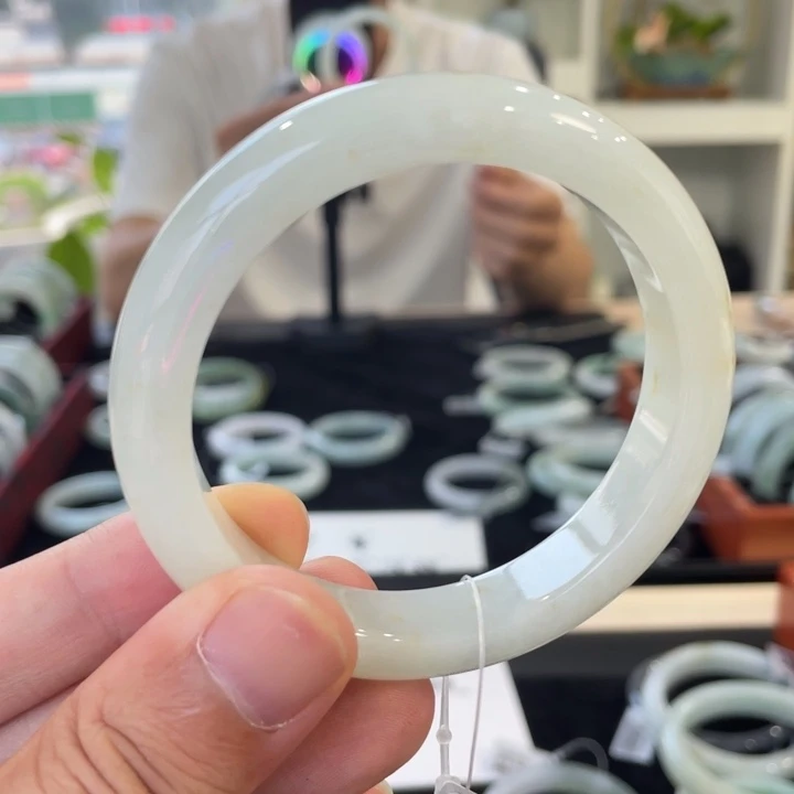 翡翠未镶嵌手镯57.3