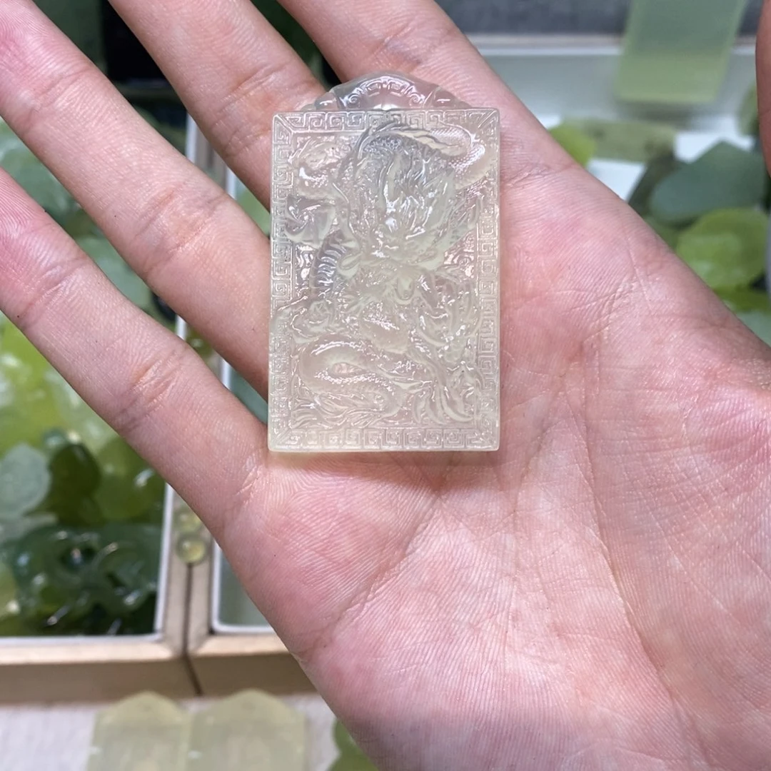 岫玉未镶嵌吊坠(不含链)