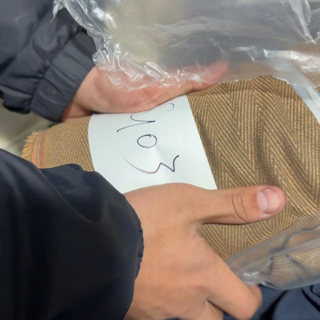 ค***胖打包抽管G03。