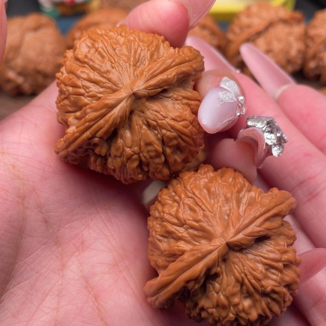 把件文玩核桃全品毕业延庆老树白狮子44，无药大克重