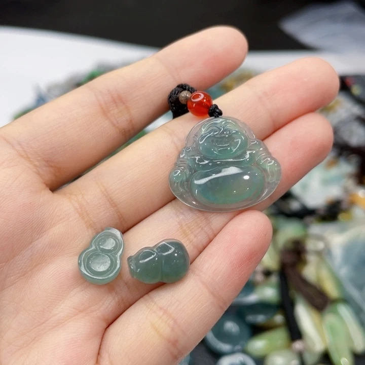 小***️翡翠未镶嵌颈饰A货翡翠不退不换