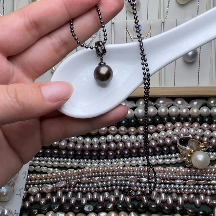 颈饰未镶嵌淡水珍珠