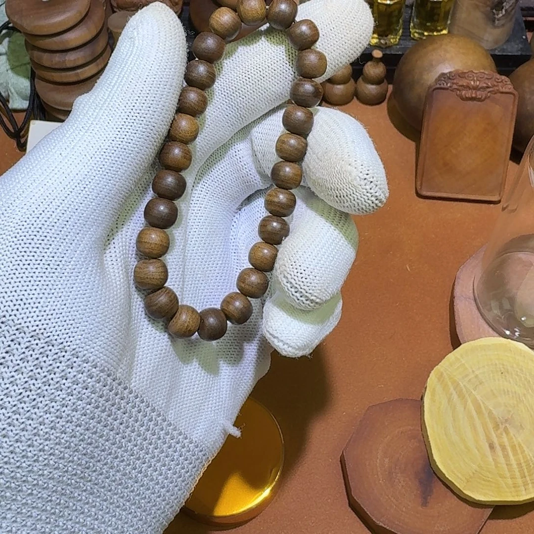 檀香木百年老山檀7×8×26颗黑横沉