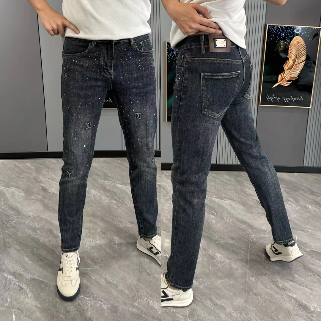 牛仔裤男款爆款2025新款男裤时尚烫钻小脚裤百搭时尚男裤潮男裤子