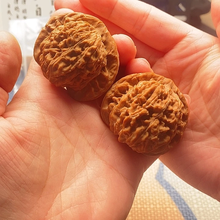 文玩核桃把件四座楼组成部分的两