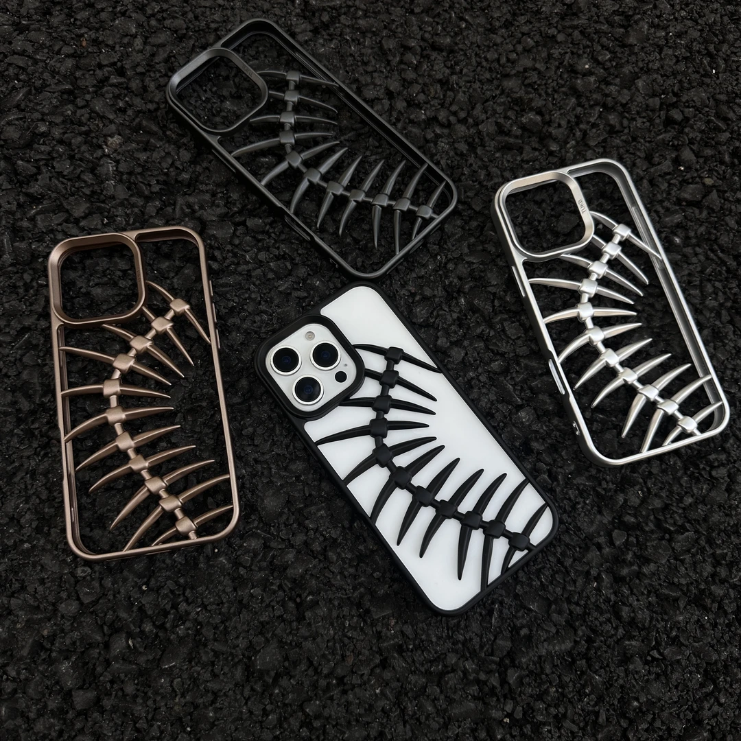 小众镂空鱼骨高级感情侣适用iphone16/15/14/13promax苹果手机壳
