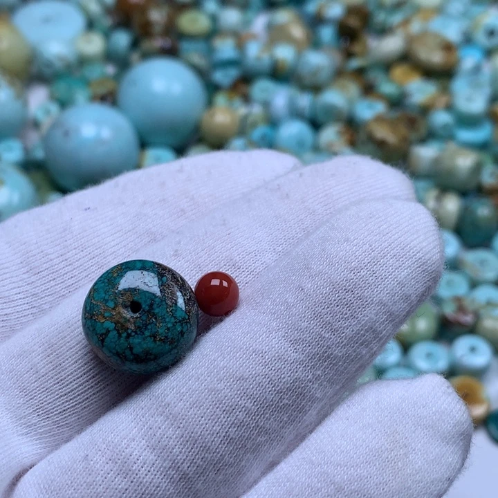 梦***幻南红玛瑙未镶嵌珠宝奇石