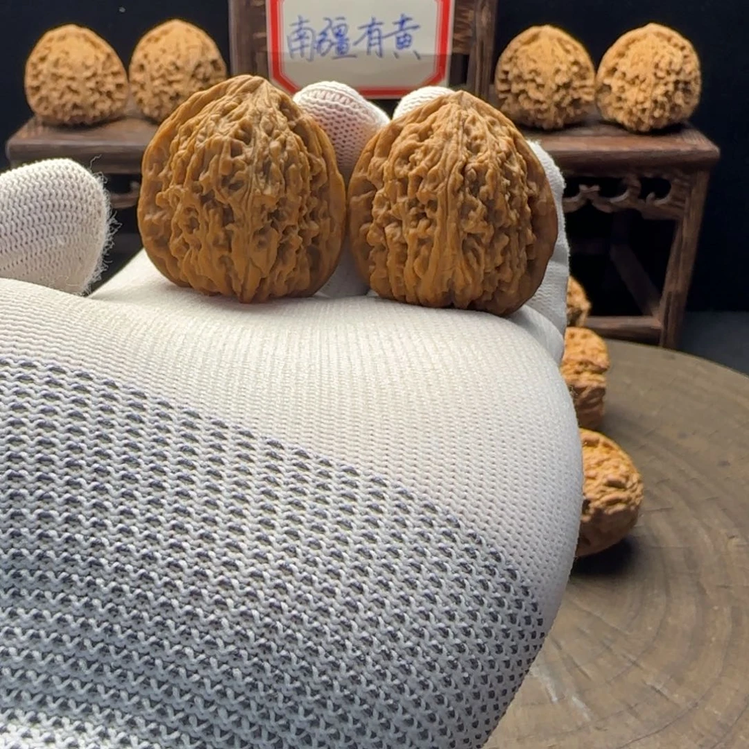 文玩核桃吊坠37奥迪炮弹