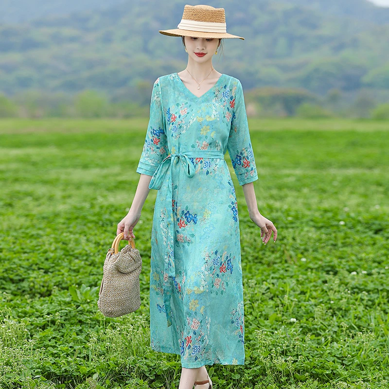 高端原创苎麻碎花连衣裙女2025新款夏季文艺复古棉麻显瘦长裙薄款