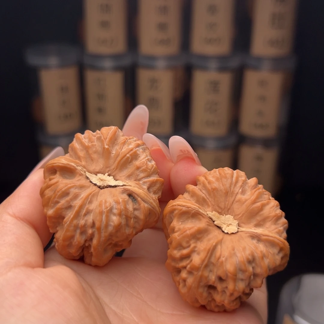 雀***牌吊坠文玩核桃平谷凹底