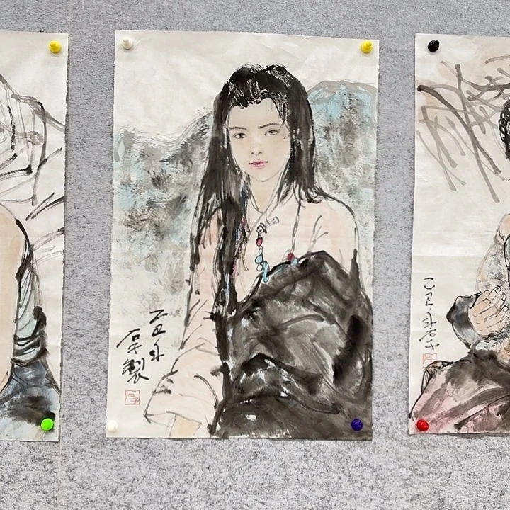 国画花鸟等多种鸟类的栖息