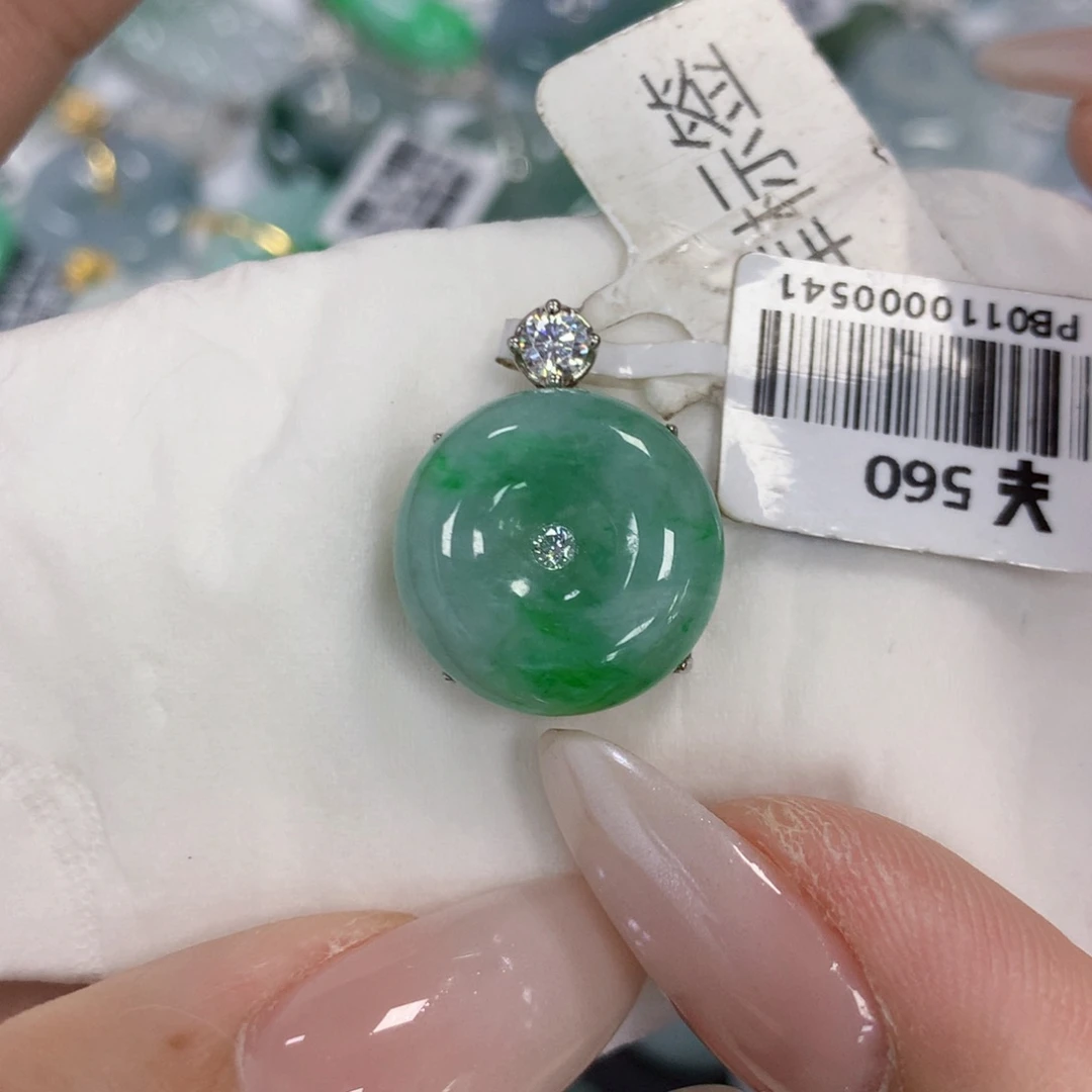 颈饰银S925镶嵌翡翠