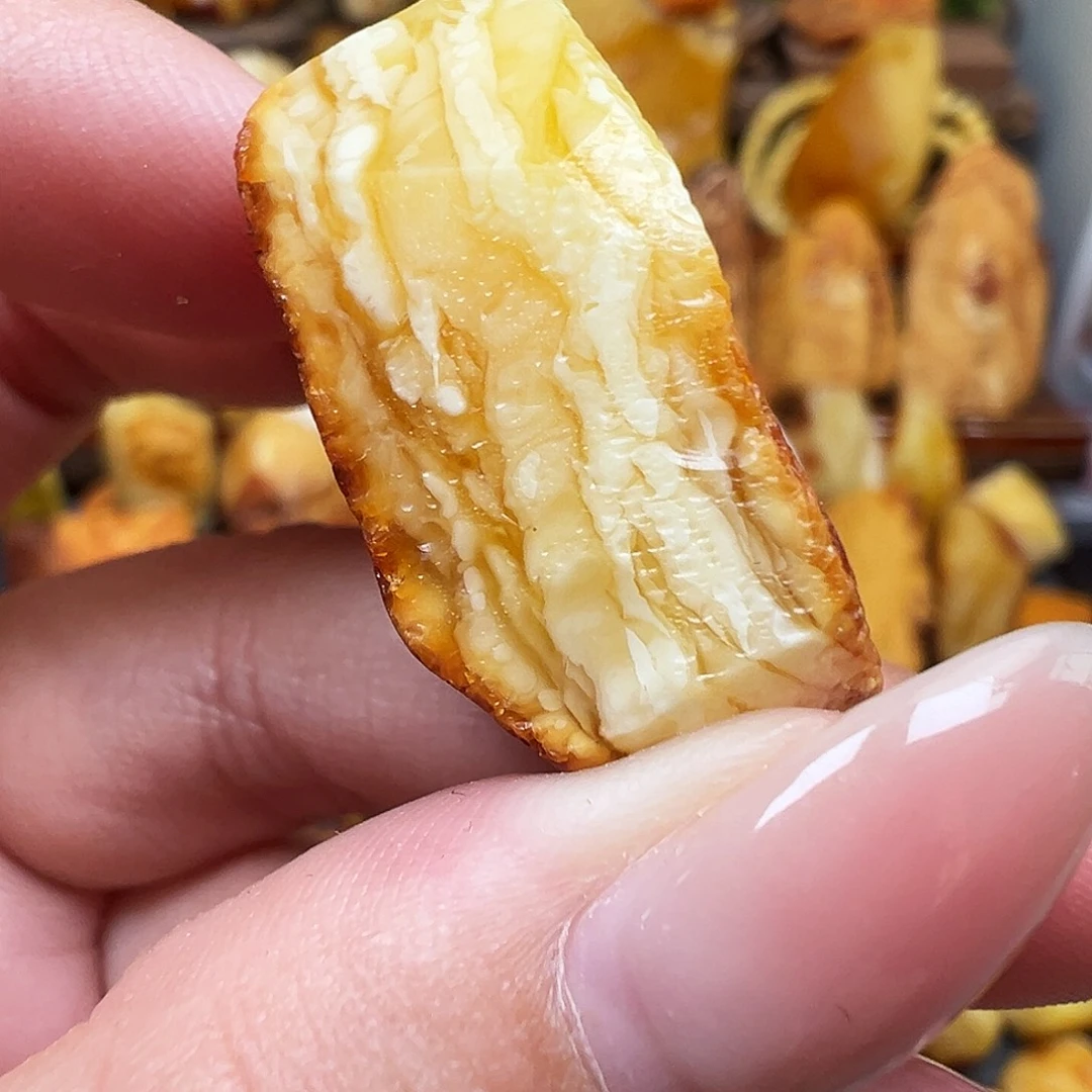 定制琥珀未镶嵌蜜蜡