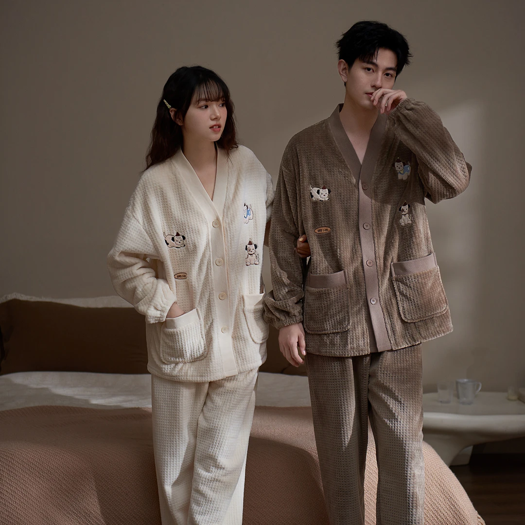 思莉太太情侣珊瑚绒睡衣女款爆款2025新款男士加厚长袖家居服套装