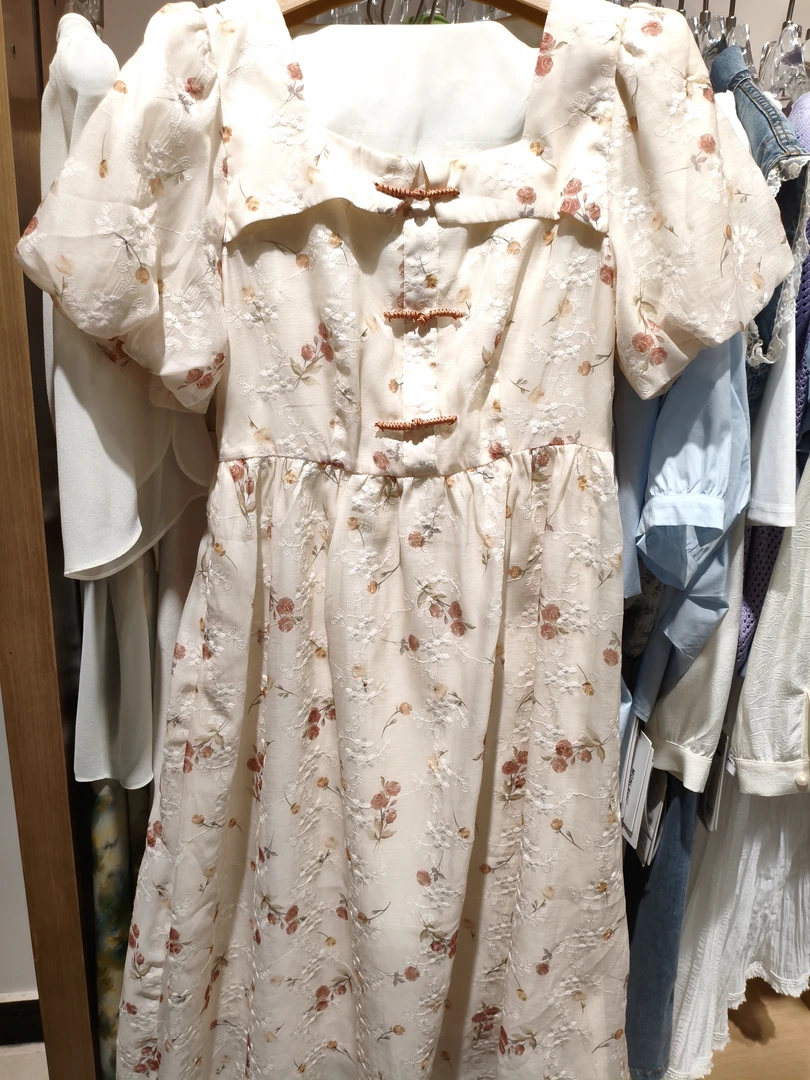 新中式盘扣碎花连衣裙夏季收腰显瘦温柔风气质长裙