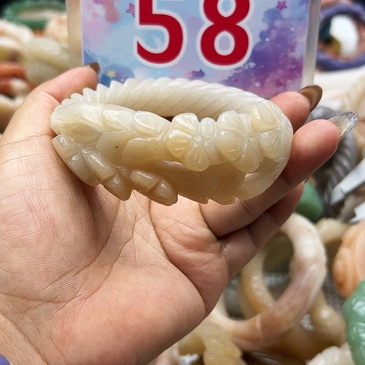 未镶嵌手镯石英岩玉