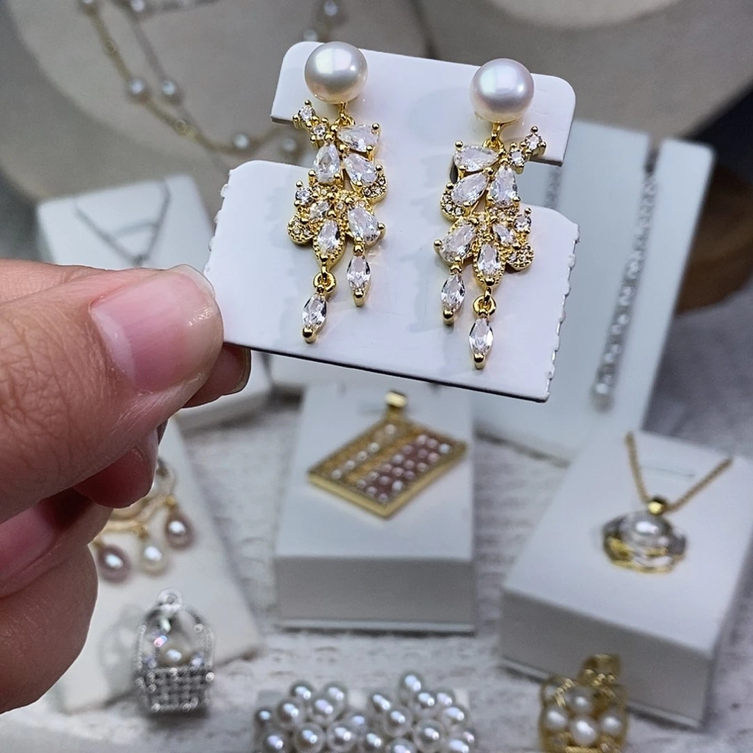 银S925镶嵌耳饰淡水珍珠