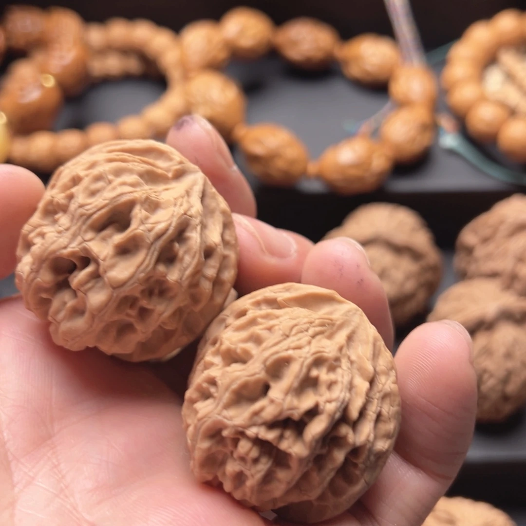 吊坠桃核苹果园核桃