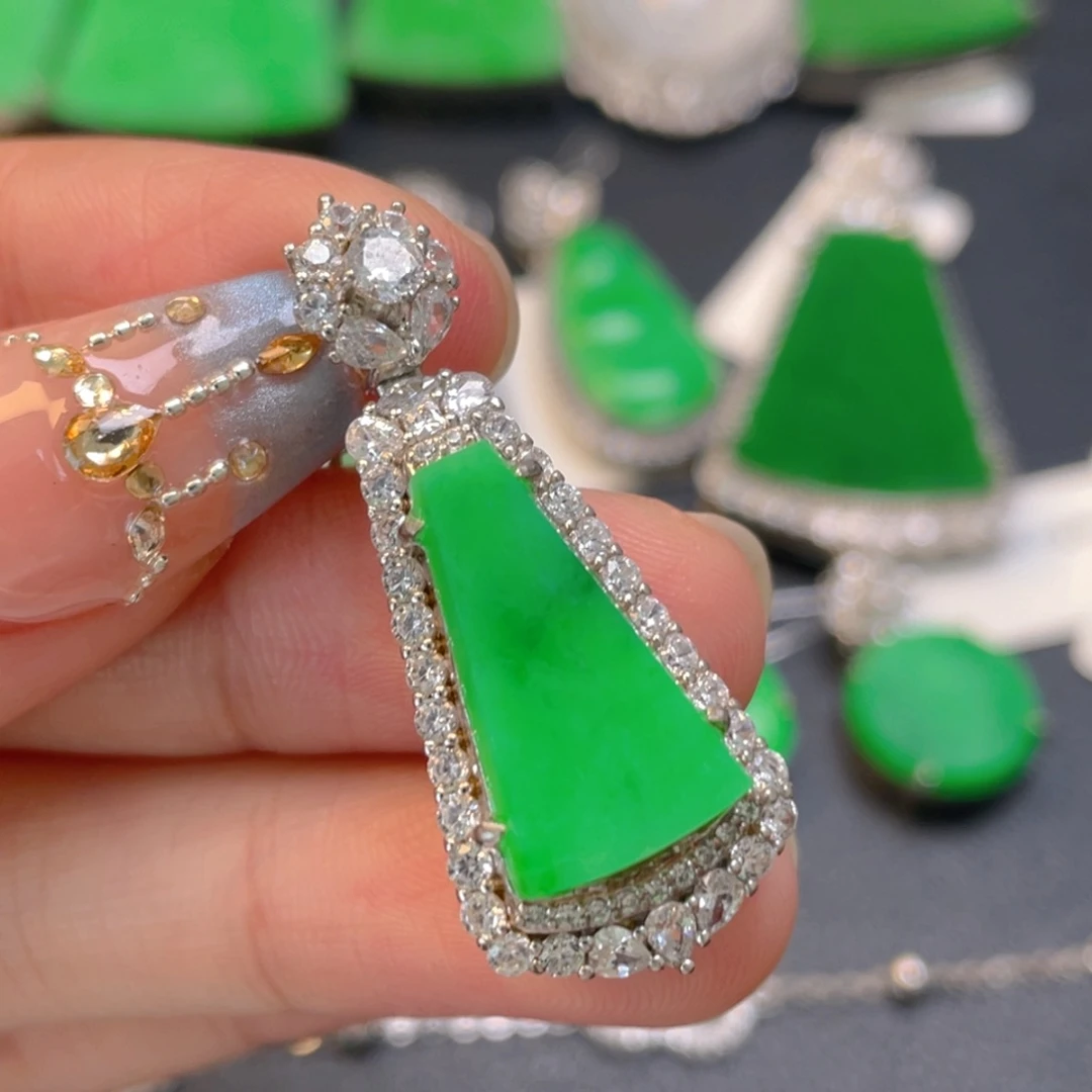 翡翠银S925镶嵌颈饰