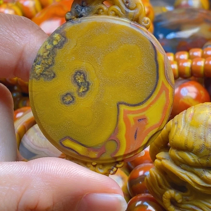 未镶嵌颈饰玛瑙/玉髓无****学