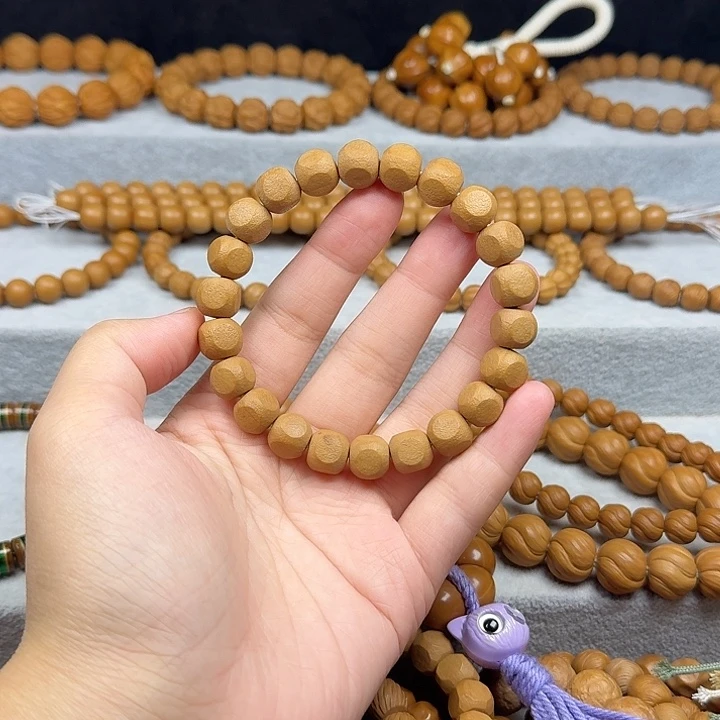 手串猴头核桃瑕疵介意勿拍