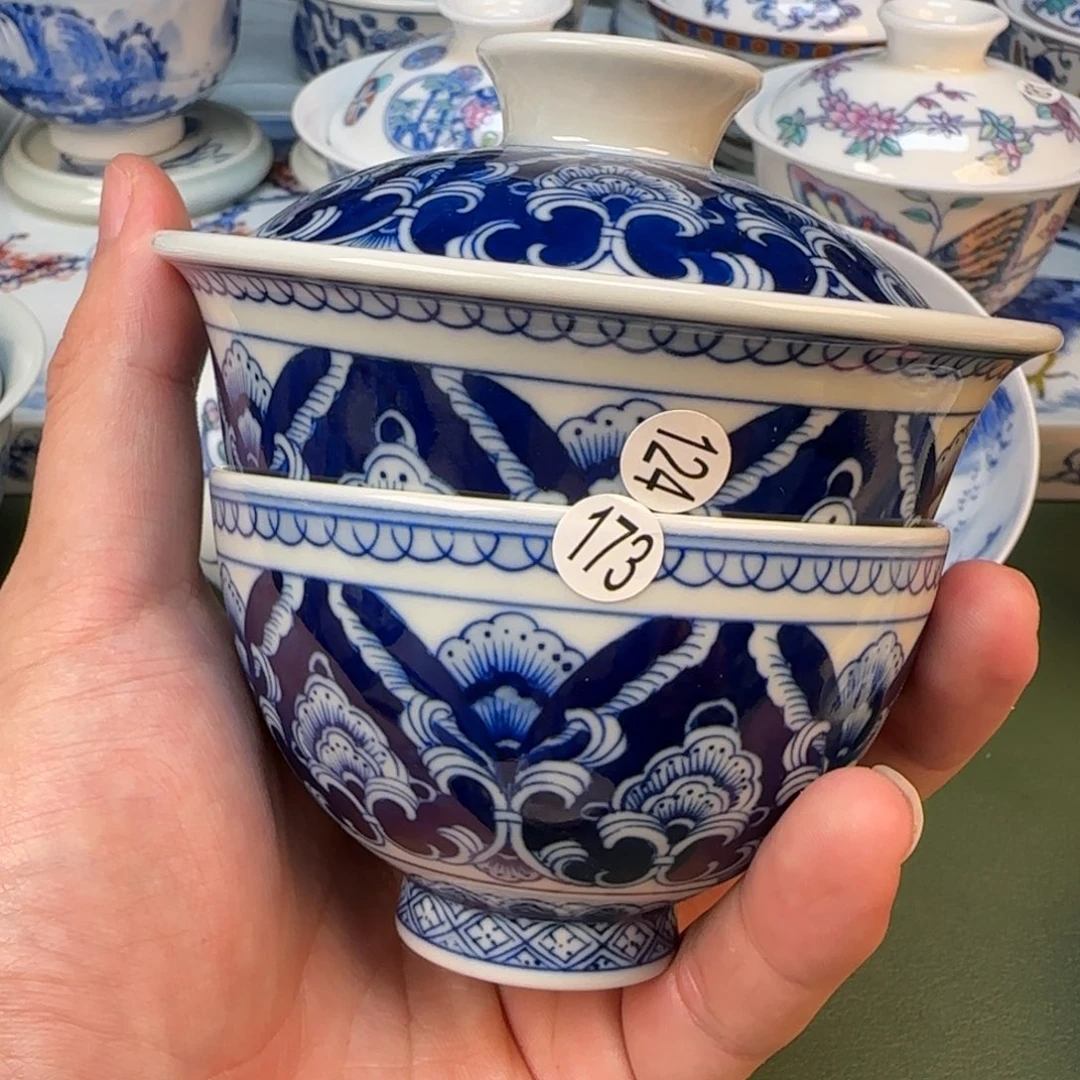 兔****飘彦祖纯手工手绘茶具两件套