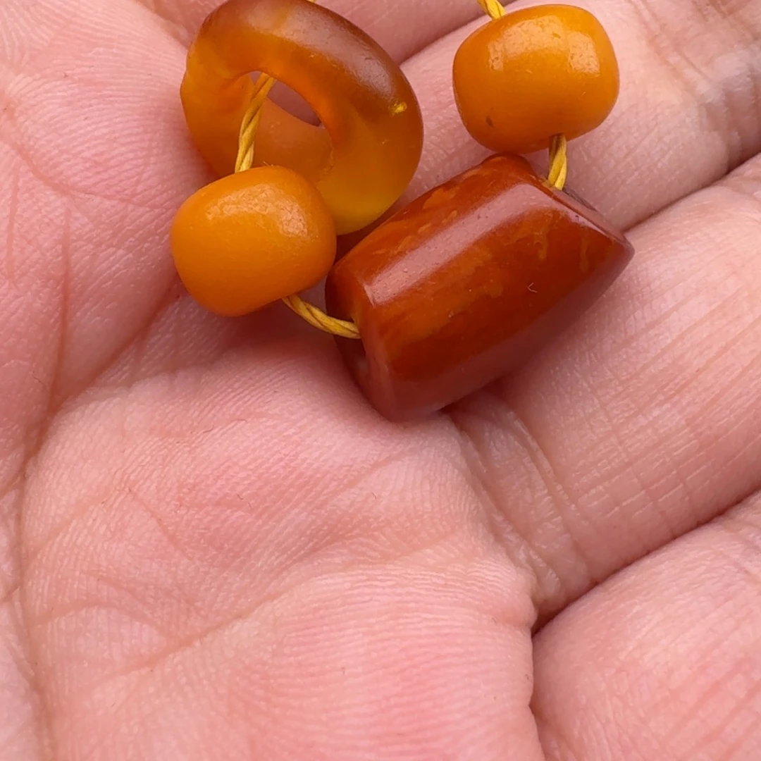 蜜蜡裸石未镶嵌忆****树蜜蜡珠