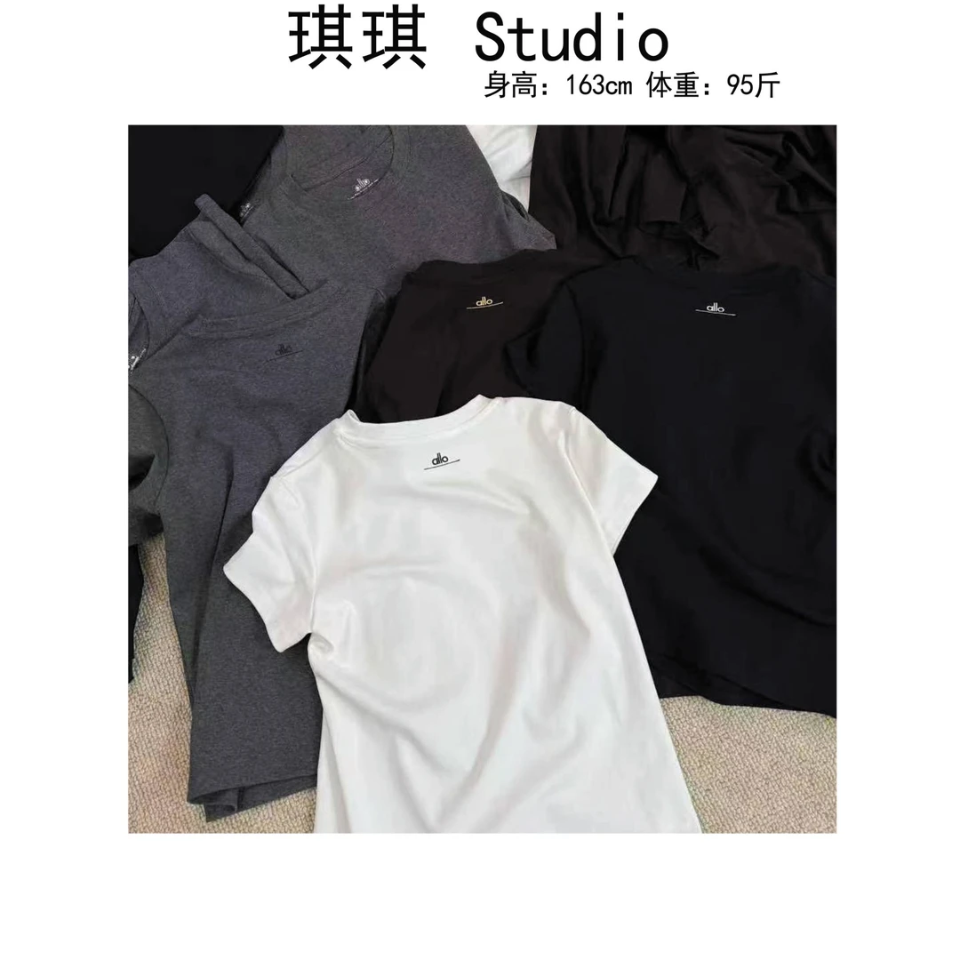 《琪琪家》早秋新款轻奢高级感后背刺绣字母显瘦减龄短袖80007-B