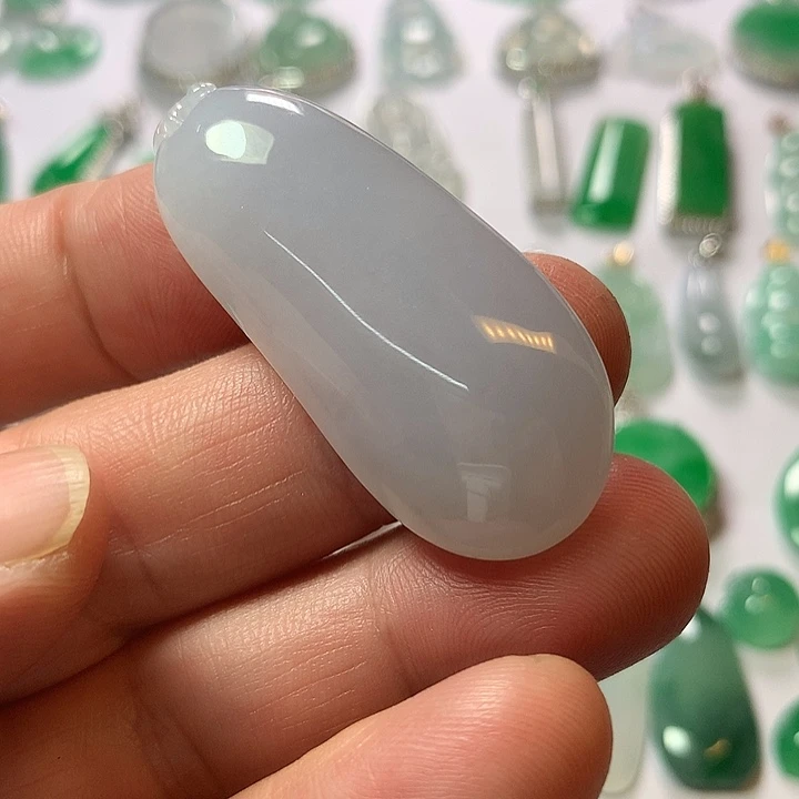 翡翠未镶嵌颈饰天然翡翠