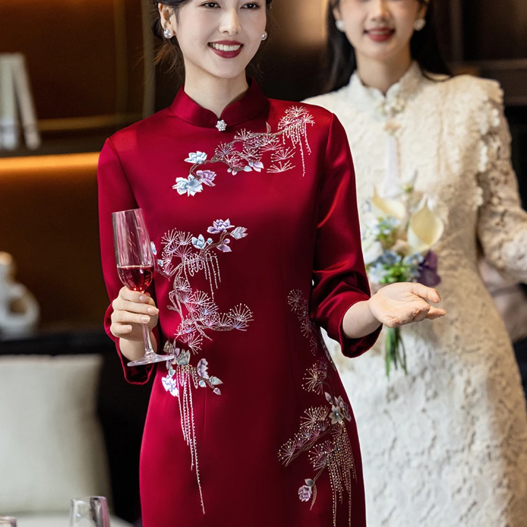 喜妈妈礼服2025新款爆款高端大气喜婆婆婚礼服装敬酒服酒红色旗袍