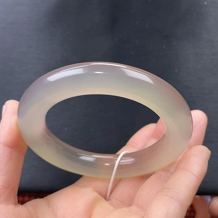 玛瑙/玉髓未镶嵌手镯56圈